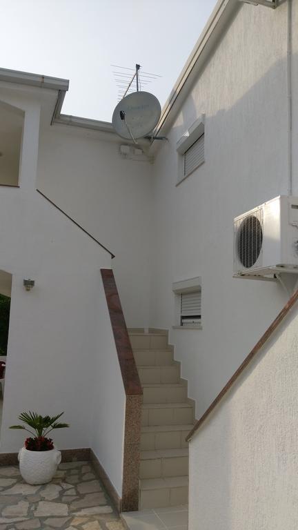 Ruza Apartmani Draga Bašćanska 외부 사진